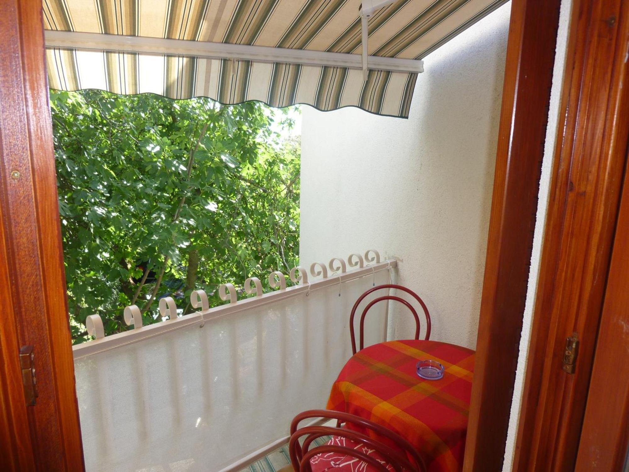 Apartmani Maver Sveti Filip i Jakov Rum bild